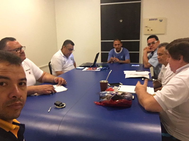 Sesiona Ejecutivo de AIPS América durante los III Juegos de Manaus