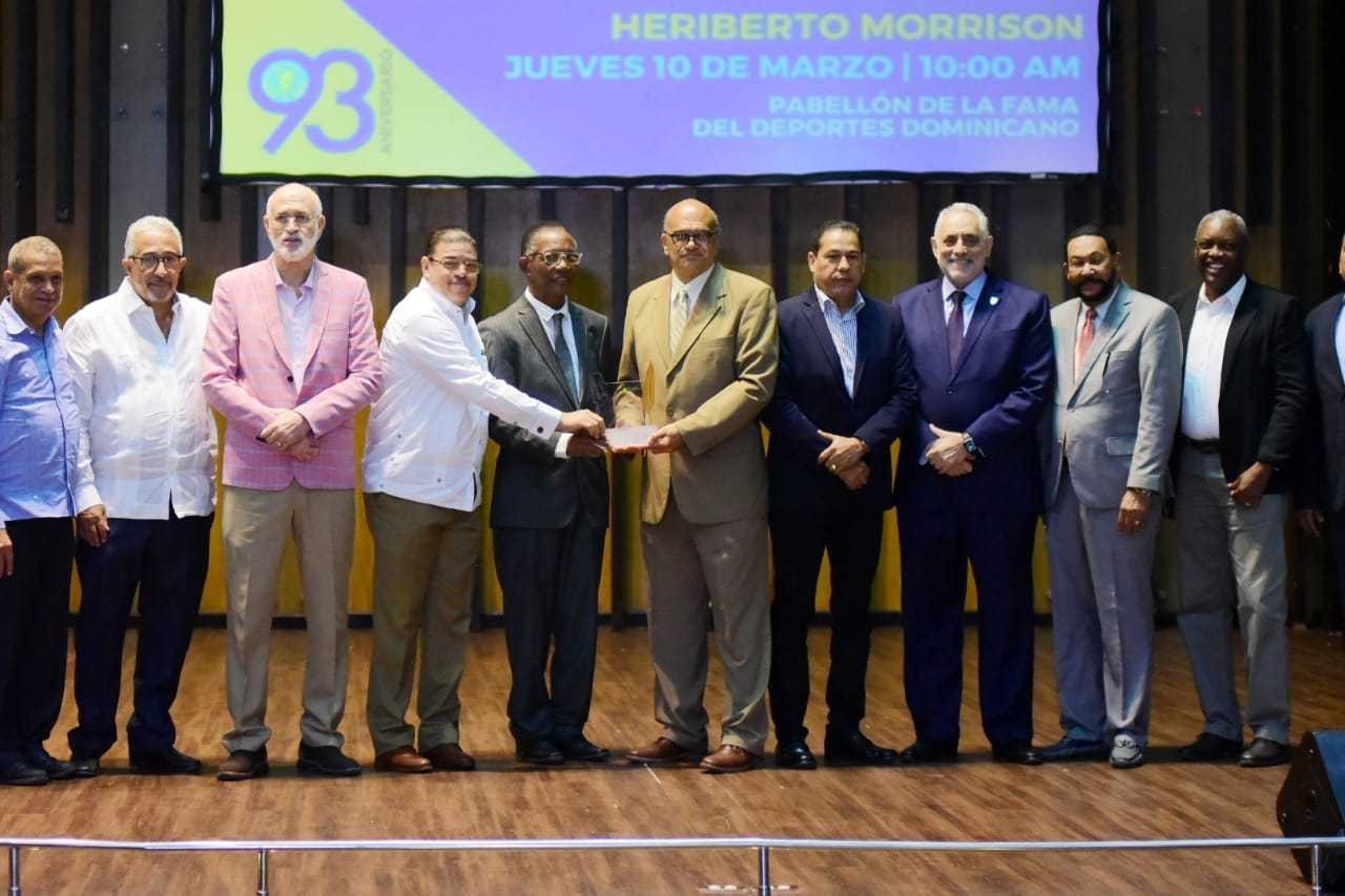PREMIO ABELARDO RAIDI A PERIODISTA DOMINICANO