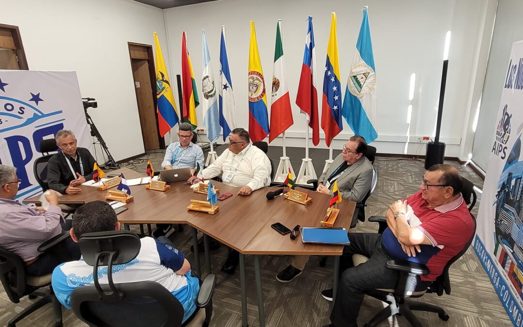PRODUCTIVO SEMINARIO DE CAPACITACIÓN DURANTE EL CONGRESO DE AIPS AMÉRICA EN BUCARAMANGA