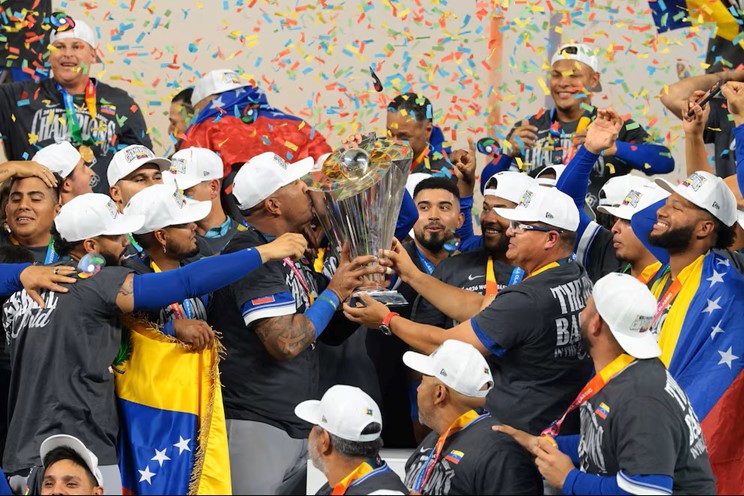 Venezuela celebró el título en el Clásico Mundial de Béisbol 2026 (Sam Navarro-Imagn Images)